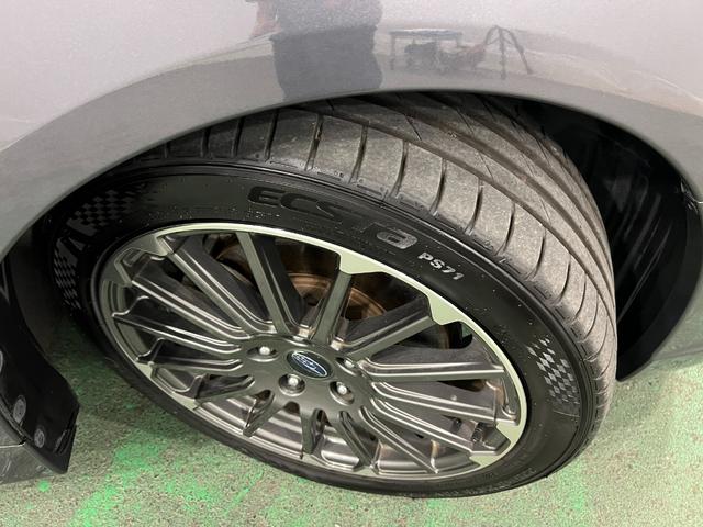 レヴォーグ1.6STIスポーツアイサイト 雹害/4WD/車検整備付1年保証距離無制限 走行距離31962キロ 4WD フルセグナビ バックカメラ ブルートゥース 純正マット サイドエアバッグ LEDヘッドランプ アイドリングストップ シートヒーター(埼玉県)の中古車