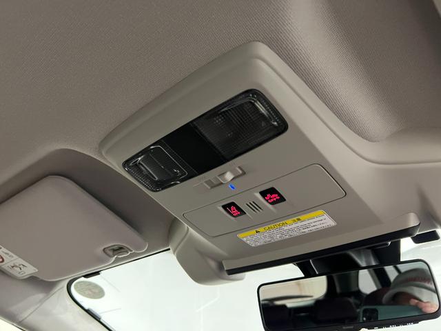 レヴォーグ1.6STIスポーツアイサイト 雹害/4WD/車検整備付1年保証距離無制限 走行距離31962キロ 4WD フルセグナビ バックカメラ ブルートゥース 純正マット サイドエアバッグ LEDヘッドランプ アイドリングストップ シートヒーター(埼玉県)の中古車