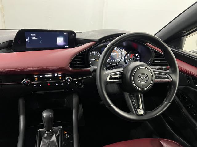 MAZDA3ファストバックXDバーガンディ セレクション 走行88137キロ ナビ一年保証・走行距離無制限 タイヤ4本交換 Bluetooth 全周囲カメラ ドラレコ ETC オートライト LEDヘッドライト(埼玉県)の中古車