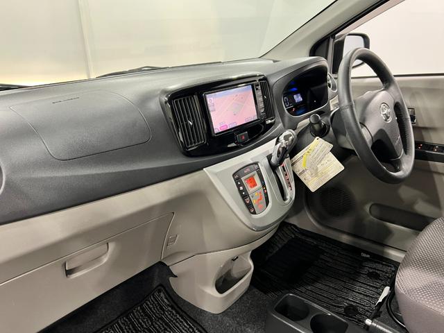 ピクシスエポックG SA 走行53416キロ/ワンセグナビ/バックカメラ1年保証距離無制限 走行距離53416キロ ワンセグナビ バックカメラ 純正マット 助手席エアバッグ アイドリングストップ プッシュボタンスタート 電動格納式ドアミラー(埼玉県)の中古車