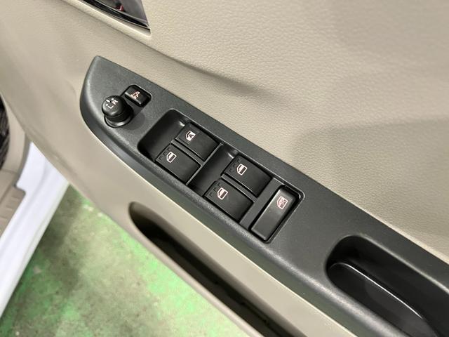 ピクシスエポックG SA 走行53416キロ/ワンセグナビ/バックカメラ1年保証距離無制限 走行距離53416キロ ワンセグナビ バックカメラ 純正マット 助手席エアバッグ アイドリングストップ プッシュボタンスタート 電動格納式ドアミラー(埼玉県)の中古車