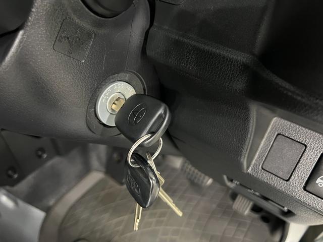 ピクシストラックエクストラSAIIIt 走行16040キロ/4WD/AT一年保証・走行距離無制限 フルセグナビ Bluetooth オートライト LEDヘッドライト 助手席エアバック 純正マット(埼玉県)の中古車