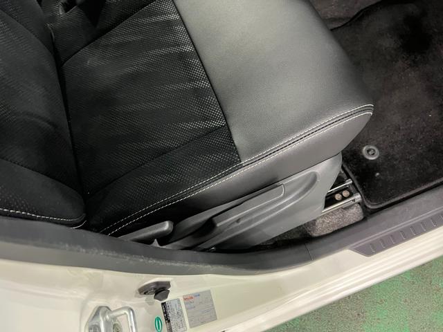 タントカスタムX トップエディションSAII 走行103882キロ1年保証距離無制限 走行距離103882キロ フルセグナビ バックカメラ 純正マット LEDヘッドランプ アイドリングストップ 片側電動スライドドア オート格納式ドアミラー プッシュボタンスタート(埼玉県)の中古車