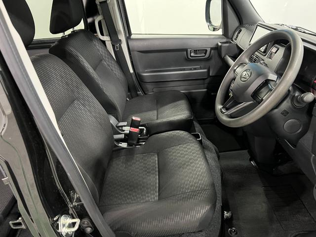 ハイゼットカーゴクルーズターボ　走行２８６５２キロ／４ＷＤ／バックカメラ一年保証・走行距離無制限　フルセグナビ　Ｂｌｕｅｔｏｏｔｈ　バックカメラ　ＥＴＣ　クリアランスソナー　オートライト　ＬＥＤヘッドライト　両側電動スライドドア（埼玉県）の中古車