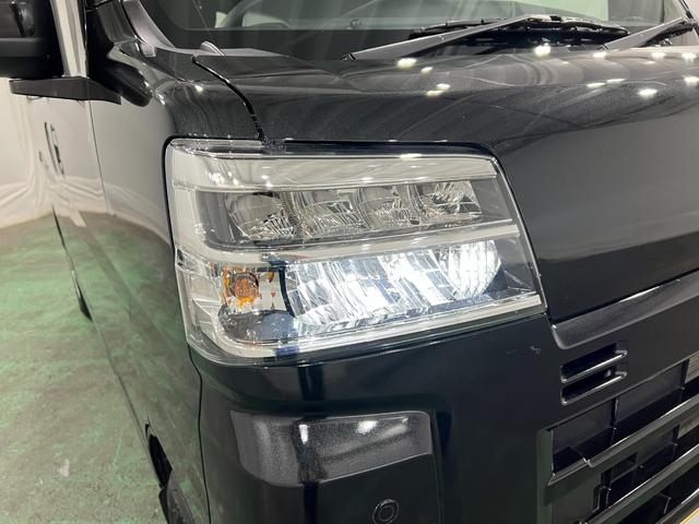 ハイゼットカーゴクルーズターボ　走行２８６５２キロ／４ＷＤ／バックカメラ一年保証・走行距離無制限　フルセグナビ　Ｂｌｕｅｔｏｏｔｈ　バックカメラ　ＥＴＣ　クリアランスソナー　オートライト　ＬＥＤヘッドライト　両側電動スライドドア（埼玉県）の中古車