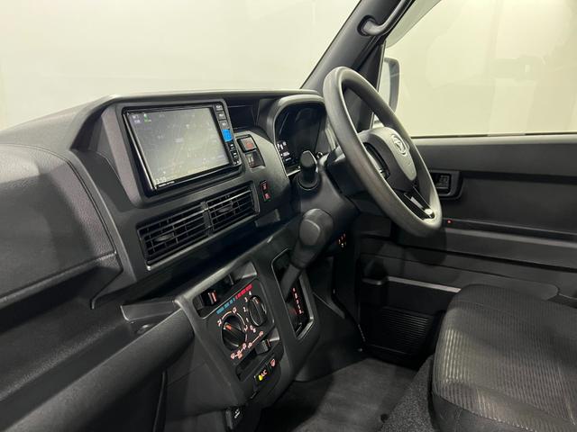 ハイゼットカーゴクルーズターボ　走行２８６５２キロ／４ＷＤ／バックカメラ一年保証・走行距離無制限　フルセグナビ　Ｂｌｕｅｔｏｏｔｈ　バックカメラ　ＥＴＣ　クリアランスソナー　オートライト　ＬＥＤヘッドライト　両側電動スライドドア（埼玉県）の中古車