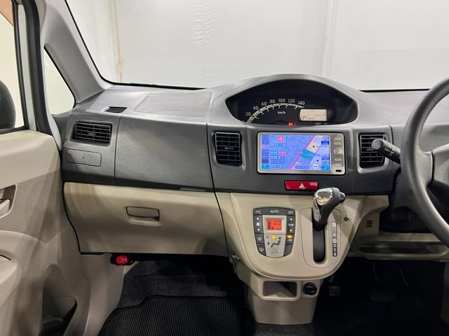 ムーヴＸ　走行３００６７キロ／ワンセグナビ／バックカメラ／マット１年保証距離無制限　走行距離３００６７キロ　ワンセグナビ　バックカメラ　純正マット　助手席エアバッグ　アイドリングストップ　電動格納式ドアミラー（埼玉県）の中古車