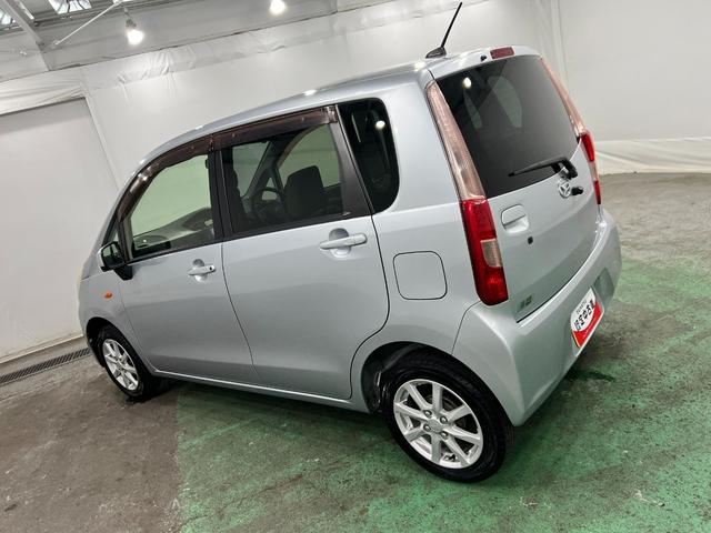 ムーヴＸ　走行３００６７キロ／ワンセグナビ／バックカメラ／マット１年保証距離無制限　走行距離３００６７キロ　ワンセグナビ　バックカメラ　純正マット　助手席エアバッグ　アイドリングストップ　電動格納式ドアミラー（埼玉県）の中古車