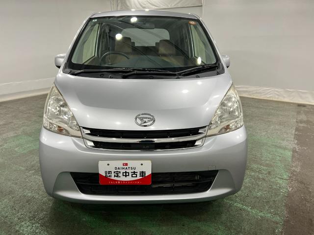 ムーヴＸ　走行３００６７キロ／ワンセグナビ／バックカメラ／マット１年保証距離無制限　走行距離３００６７キロ　ワンセグナビ　バックカメラ　純正マット　助手席エアバッグ　アイドリングストップ　電動格納式ドアミラー（埼玉県）の中古車