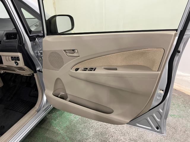 ムーヴＸ　走行３００６７キロ／ワンセグナビ／バックカメラ／マット１年保証距離無制限　走行距離３００６７キロ　ワンセグナビ　バックカメラ　純正マット　助手席エアバッグ　アイドリングストップ　電動格納式ドアミラー（埼玉県）の中古車