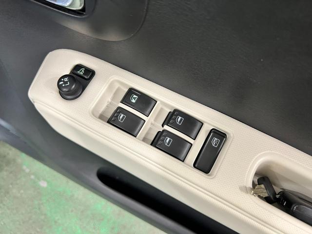 ミラココアココアプラスX 走行52108キロ/CDチューナー/マット1年保証距離無制限 走行距離52108キロ CDチューナー 純正カーペットマット 助手席エアバッグ アイドリングストップ ドリンクホルダー 電動格納式ドアミラー(埼玉県)の中古車