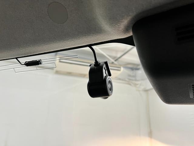 ムーヴキャンバスストライプスＸ　車検整備付／走行２７５７６キロ／ナビドラレコ一年保証・走行距離無制限　フルセグナビ　Ｂｌｕｅｔｏｏｔｈ　バックカメラ　ＥＴＣ　ドラレコ　クリアランスソナー　オートライト　両側電動スライドドア（埼玉県）の中古車