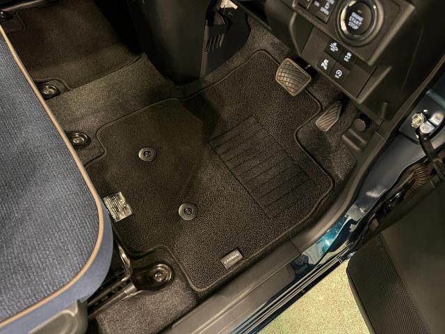 ムーヴキャンバスセオリーＧ　車検整備付／走行１６９７５キロ／両側電動スライド１年保証距離無制限　走行距離１６９７５キロ　純正マット　サイドエアバッグ　ＬＥＤヘッドランプ　アイドリングストップ　シートヒーター　両側電動スライドドア　オート格納式ドアミラー　キーフリー（埼玉県）の中古車
