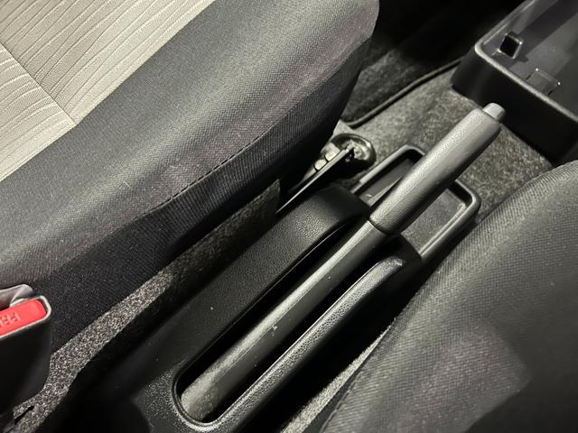 ミライースX リミテッドSAIII 走行33430キロ/純正マット1年保証距離無制限 走行距離33430キロ ディスプレイオーディオ 純正マット オートライト LEDヘッドランプ アイドリングストップ 電動格納式ドアミラー キーレスエントリー(埼玉県)の中古車