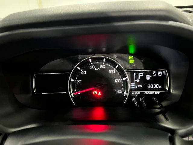 ムーヴＸ　走行３０３０キロ／片側電動スライドドア１年保証・走行距離無制限　サイドエアバック　クリアランスソナー　オートマチックハイビーム　オートライト　ＬＥＤヘッドライト　ベンチシート　片側電動スライドドア（埼玉県）の中古車