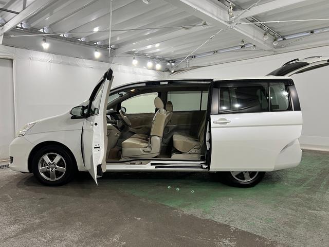アイシスL 車検整備付/片側電スラドア/プッシュスタートエンジン点検記録簿あり 1年保証距離無制限 走行距離114663キロ 右前修復歴 車検整備付 ワンセグナビ バックカメラ 純正マット 運転席助手席エアバッグ 片側電動スライドドア(埼玉県)の中古車