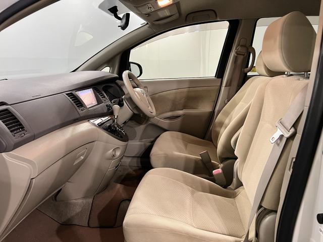 アイシスL 車検整備付/片側電スラドア/プッシュスタートエンジン点検記録簿あり 1年保証距離無制限 走行距離114663キロ 右前修復歴 車検整備付 ワンセグナビ バックカメラ 純正マット 運転席助手席エアバッグ 片側電動スライドドア(埼玉県)の中古車