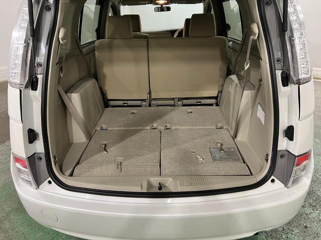 アイシスL 車検整備付/片側電スラドア/プッシュスタートエンジン点検記録簿あり 1年保証距離無制限 走行距離114663キロ 右前修復歴 車検整備付 ワンセグナビ バックカメラ 純正マット 運転席助手席エアバッグ 片側電動スライドドア(埼玉県)の中古車