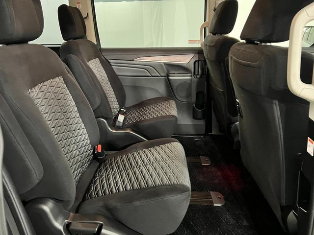 デリカＤ：５Ｇ　パワーパッケージ　走行６８６４２キロ／車検整備付／４ＷＤ一年保証・走行距離無制限　フルセグナビ　Ｂｌｕｅｔｏｏｔｈ　全周囲カメラ　ＥＴＣ　オートライト　ＬＥＤヘッドライト　シートヒーター　軽油（埼玉県）の中古車