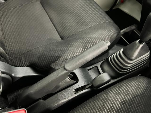 ハイゼットトラックジャンボエクストラ 車検整備付/4WD/MT車/純正ナビ1年保証距離無制限 走行距離36747キロ 純正フルセグナビ バックカメラ ブルートゥース 純正マット クリアランスソナー LEDヘッドランプ アイドリングストップ 電動格納式ドアミラー(埼玉県)の中古車