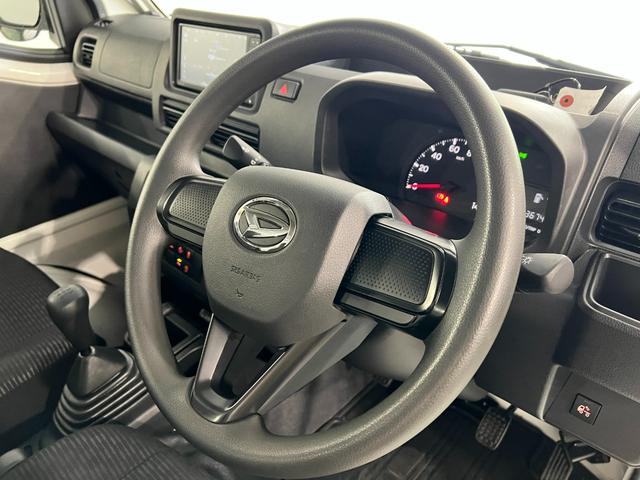 ハイゼットトラックジャンボエクストラ 車検整備付/4WD/MT車/純正ナビ1年保証距離無制限 走行距離36747キロ 純正フルセグナビ バックカメラ ブルートゥース 純正マット クリアランスソナー LEDヘッドランプ アイドリングストップ 電動格納式ドアミラー(埼玉県)の中古車