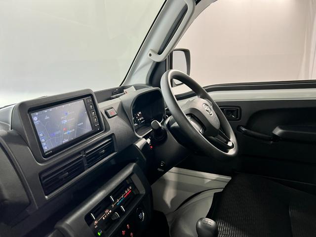 ハイゼットトラックジャンボエクストラ 車検整備付/4WD/MT車/純正ナビ1年保証距離無制限 走行距離36747キロ 純正フルセグナビ バックカメラ ブルートゥース 純正マット クリアランスソナー LEDヘッドランプ アイドリングストップ 電動格納式ドアミラー(埼玉県)の中古車