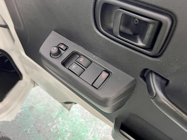 ハイゼットトラックジャンボエクストラ 車検整備付/4WD/MT車/純正ナビ1年保証距離無制限 走行距離36747キロ 純正フルセグナビ バックカメラ ブルートゥース 純正マット クリアランスソナー LEDヘッドランプ アイドリングストップ 電動格納式ドアミラー(埼玉県)の中古車