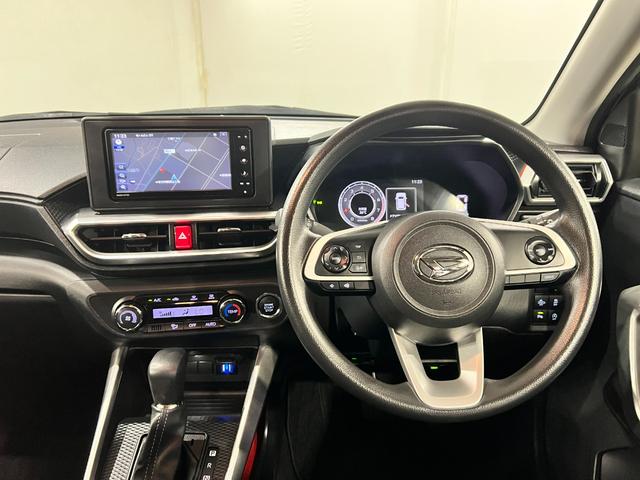 ロッキーX 走行30797キロ/純正7インチナビ/ドラレコ/マットワンオーナー 禁煙車 純正7インチナビ バックカメラ ETC ドラレコ 純正マット サイドエアバッグ LEDヘッドランプ アイドリングストップ オート格納式ドアミラー キーフリー 純正アルミホイール(埼玉県)の中古車
