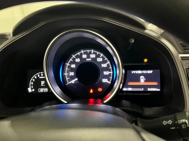 フィット13G・Lホンダセンシング 走行12981キロ/バックカメラ一年保証・走行距離無制限 TVレスナビ Bluetooth バックカメラ ドラレコ ETC サイドエアバック オートライト LEDヘッドライト(埼玉県)の中古車