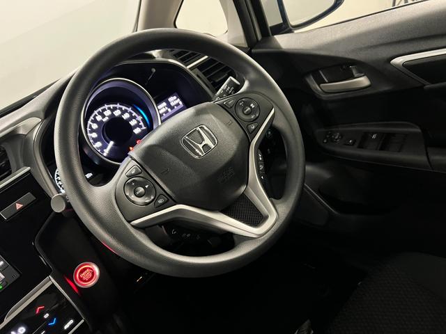 フィット13G・Lホンダセンシング 走行12981キロ/バックカメラ一年保証・走行距離無制限 TVレスナビ Bluetooth バックカメラ ドラレコ ETC サイドエアバック オートライト LEDヘッドライト(埼玉県)の中古車