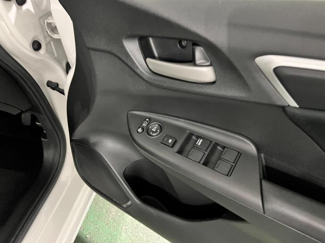 フィット13G・Lホンダセンシング 走行12981キロ/バックカメラ一年保証・走行距離無制限 TVレスナビ Bluetooth バックカメラ ドラレコ ETC サイドエアバック オートライト LEDヘッドライト(埼玉県)の中古車
