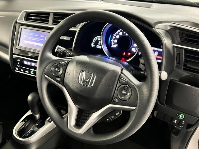 フィット13G・Lホンダセンシング 走行12981キロ/バックカメラ一年保証・走行距離無制限 TVレスナビ Bluetooth バックカメラ ドラレコ ETC サイドエアバック オートライト LEDヘッドライト(埼玉県)の中古車