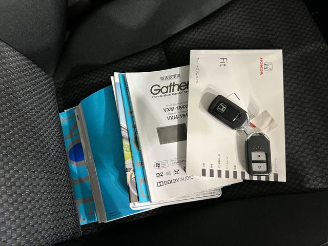 フィット13G・Lホンダセンシング 走行12981キロ/バックカメラ一年保証・走行距離無制限 TVレスナビ Bluetooth バックカメラ ドラレコ ETC サイドエアバック オートライト LEDヘッドライト(埼玉県)の中古車