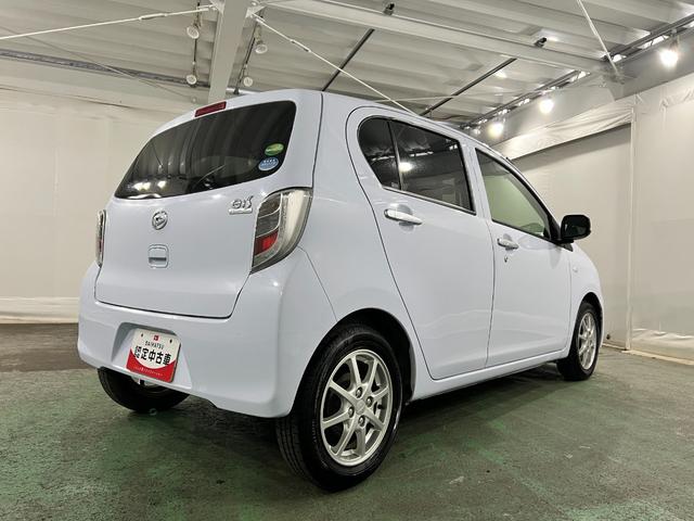 ミライースＸ　走行１０４６８２キロ／ＣＤチューナー一年保証・走行距離無制限　助手席エアバック　純正カーペットマット　ＣＤチューナー　アイドリングストップ　キーレス　アルミホイール（埼玉県）の中古車