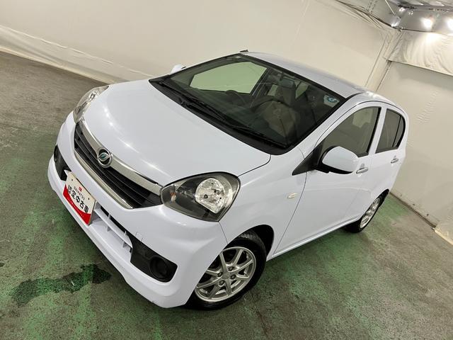 ミライースＸ　走行１０４６８２キロ／ＣＤチューナー一年保証・走行距離無制限　助手席エアバック　純正カーペットマット　ＣＤチューナー　アイドリングストップ　キーレス　アルミホイール（埼玉県）の中古車