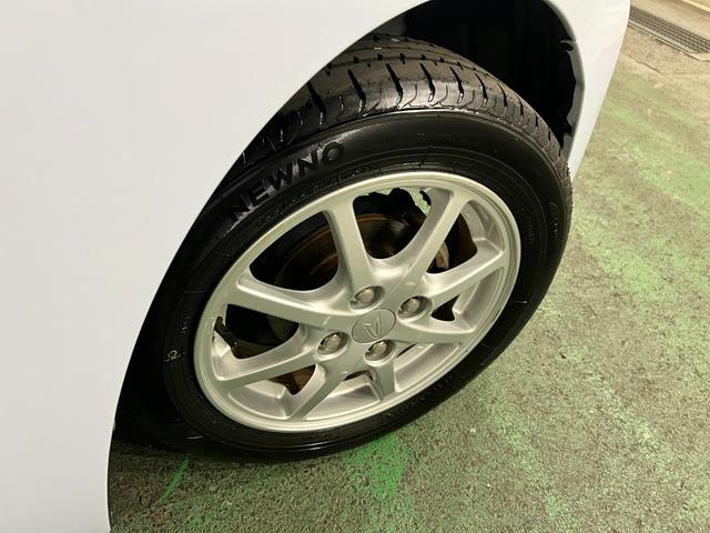 ミライースＸ　走行１０４６８２キロ／ＣＤチューナー一年保証・走行距離無制限　助手席エアバック　純正カーペットマット　ＣＤチューナー　アイドリングストップ　キーレス　アルミホイール（埼玉県）の中古車