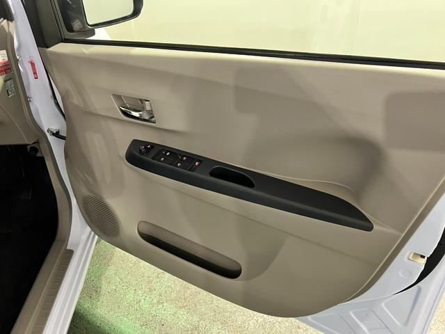 ミライースＸ　走行１０４６８２キロ／ＣＤチューナー一年保証・走行距離無制限　助手席エアバック　純正カーペットマット　ＣＤチューナー　アイドリングストップ　キーレス　アルミホイール（埼玉県）の中古車