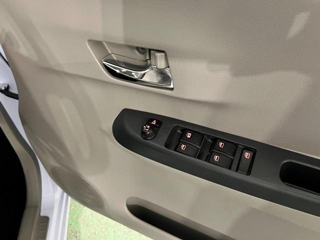 ミライースＸ　走行１０４６８２キロ／ＣＤチューナー一年保証・走行距離無制限　助手席エアバック　純正カーペットマット　ＣＤチューナー　アイドリングストップ　キーレス　アルミホイール（埼玉県）の中古車
