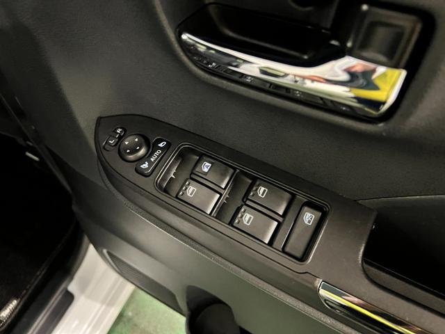 タントカスタムRS 走行47107キロ/LEDヘッドランプ/マット1年保証距離無制限 走行距離47107キロ 純正マット サイドエアバッグ LEDヘッドランプ アイドリングストップ シートヒーター 両側電動スライドドア オート格納式ドアミラー キーフリー(埼玉県)の中古車