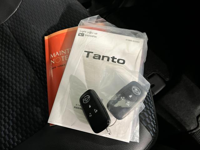 タントカスタムRS 走行47107キロ/LEDヘッドランプ/マット1年保証距離無制限 走行距離47107キロ 純正マット サイドエアバッグ LEDヘッドランプ アイドリングストップ シートヒーター 両側電動スライドドア オート格納式ドアミラー キーフリー(埼玉県)の中古車