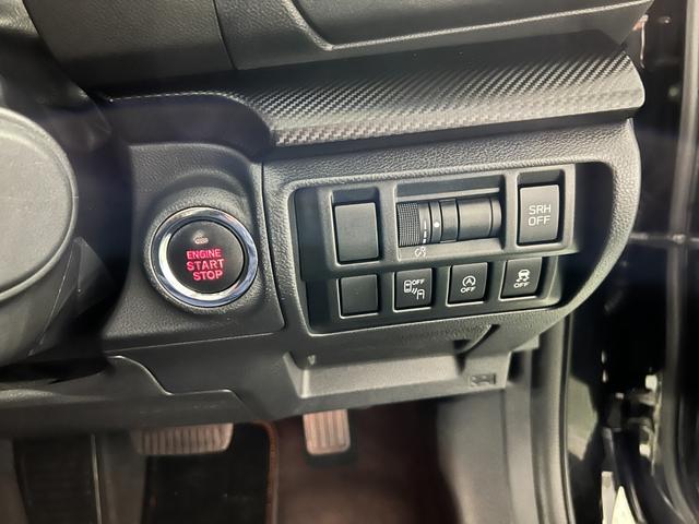 ＸＶ１．６ｉ−Ｌ　アイサイト　走行９９０５９キロ／４ＷＤ／ナビ一年保証・走行距離無制限　フルセグナビ　Ｂｌｕｅｔｏｏｔｈ　バックカメラ　ＥＴＣ　サイドエアバック　オートライト　ＬＥＤヘッドライト（埼玉県）の中古車