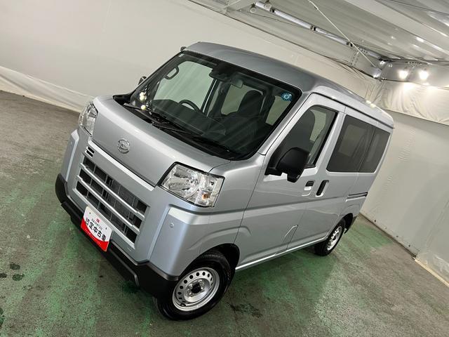 ハイゼットカーゴDX 走行2591キロ/R8年式/車検R10.11年保証距離無制限 走行距離2591キロ 純正フロアマット 助手席エアバック クリアランスソナー オートライト アイドリングストップ 両側スライドドア キーレスエントリー(埼玉県)の中古車