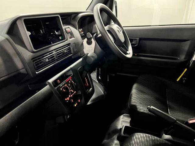 ハイゼットカーゴDX 走行2591キロ/R8年式/車検R10.11年保証距離無制限 走行距離2591キロ 純正フロアマット 助手席エアバック クリアランスソナー オートライト アイドリングストップ 両側スライドドア キーレスエントリー(埼玉県)の中古車
