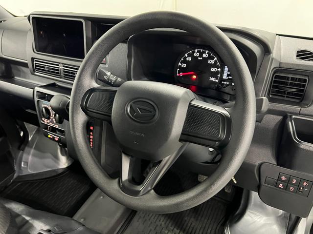 ハイゼットカーゴDX 走行2591キロ/R8年式/車検R10.11年保証距離無制限 走行距離2591キロ 純正フロアマット 助手席エアバック クリアランスソナー オートライト アイドリングストップ 両側スライドドア キーレスエントリー(埼玉県)の中古車