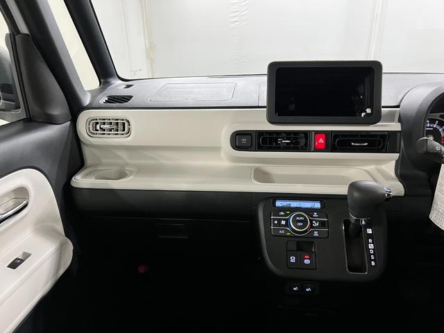 ムーヴキャンバスストライプスG 走行4951キロ/LEDヘッドランプ/マット1年保証距離無制限 走行距離4951キロ 純正マット サイドエアバッグ LEDヘッドランプ アイドリングストップ シートヒーター 両側電動スライドドア オート格納式ドアミラー 電動パーキングブレーキ(埼玉県)の中古車