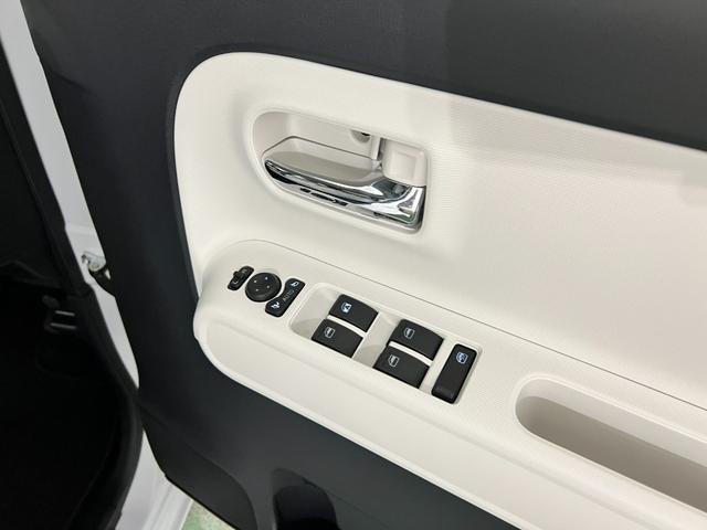ムーヴキャンバスストライプスG 走行4951キロ/LEDヘッドランプ/マット1年保証距離無制限 走行距離4951キロ 純正マット サイドエアバッグ LEDヘッドランプ アイドリングストップ シートヒーター 両側電動スライドドア オート格納式ドアミラー 電動パーキングブレーキ(埼玉県)の中古車