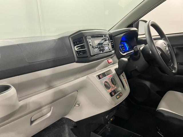 ミライースＸ　ＳＡIII　走行６４５０キロ／ＣＤチューナー／ＥＴＣ一年保証・走行距離無制限　ＣＤチューナー　ＥＴＣ　クリアランスソナー　オートライト　ＬＥＤヘッドライト　アイドリングストップ（埼玉県）の中古車