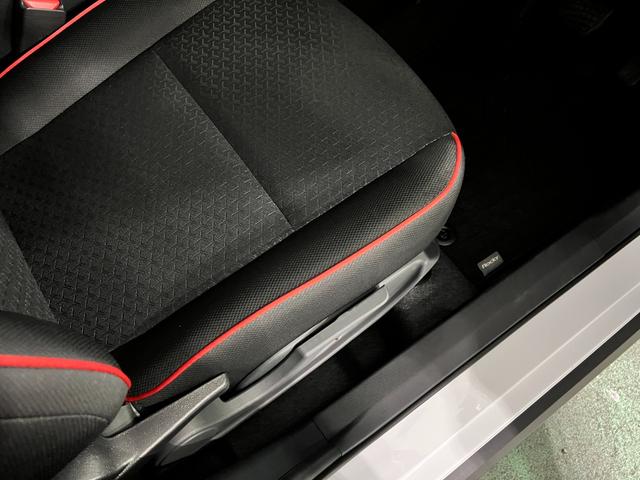 ロッキーX HEV 走行3935キロ/クリアランスソナー1年保証・走行距離無制限 サイドエアバック クリアランスソナー オートマチックハイビーム オートライト LEDヘッドライト(埼玉県)の中古車