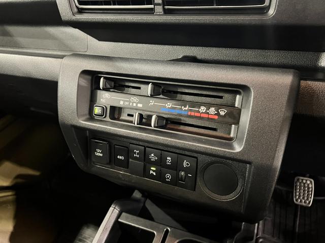 ハイゼットトラックスタンダード 農用スペシャル 4WD/MT車/FMAMラジオ1年保証距離無制限 走行距離10309キロ FMAMラジオ 純正フロアマット 助手席エアバック オートライト アイドリングストップ 荷台作業灯(埼玉県)の中古車