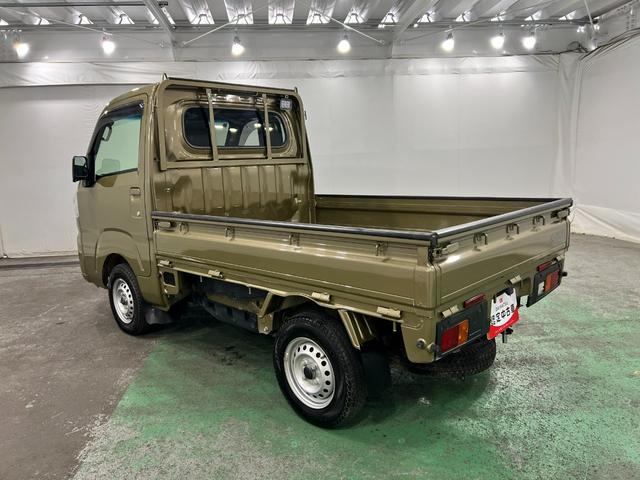 ハイゼットトラックスタンダード 農用スペシャル 4WD/MT車/FMAMラジオ1年保証距離無制限 走行距離10309キロ FMAMラジオ 純正フロアマット 助手席エアバック オートライト アイドリングストップ 荷台作業灯(埼玉県)の中古車